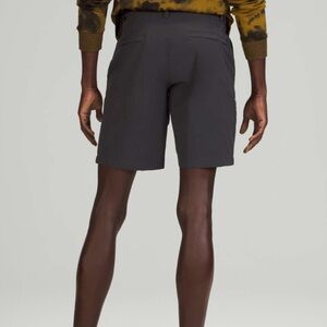Lululemon Commission Classic Fit Golf Shorts 9" Size 40